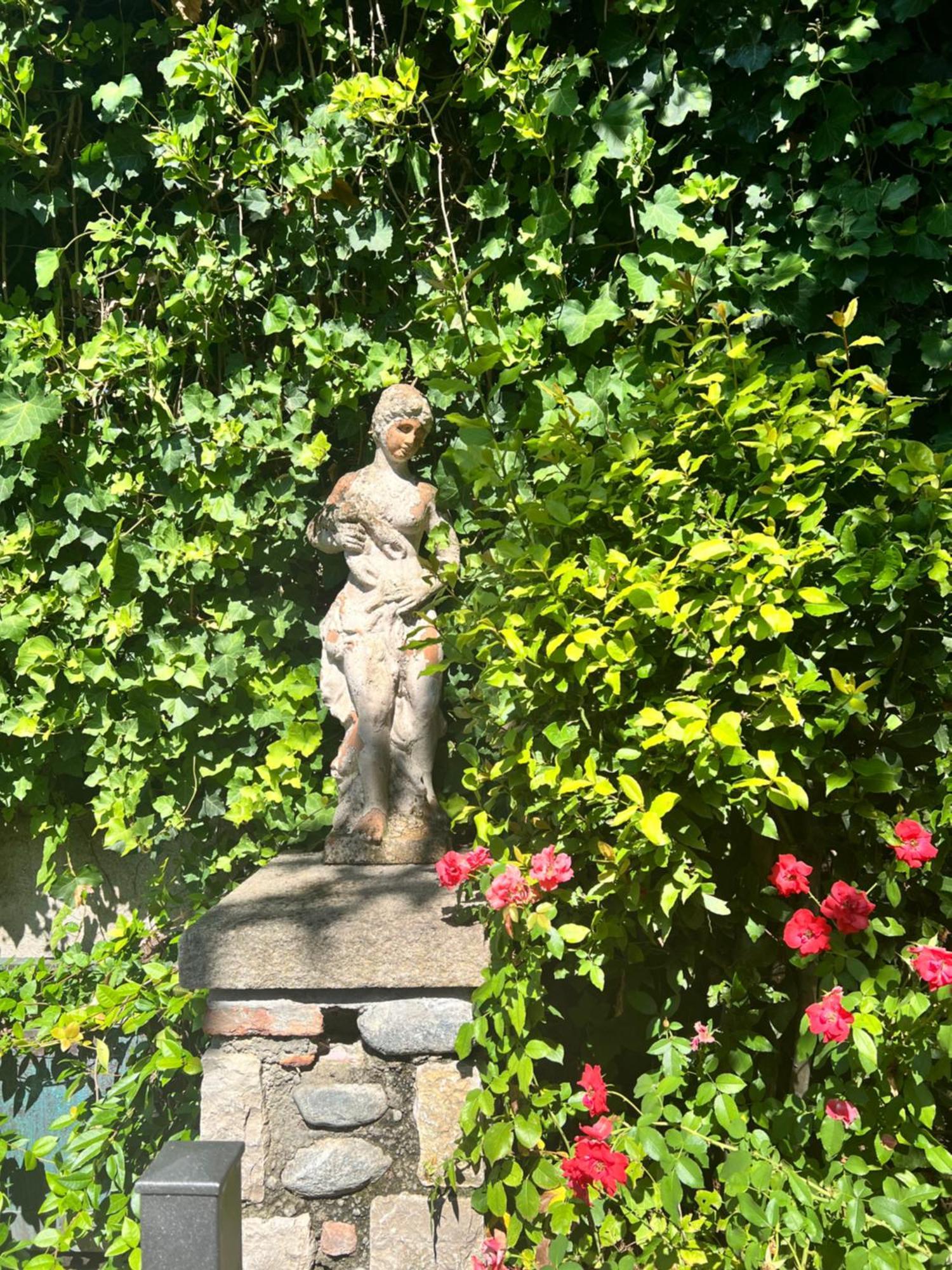 Garden Castle *