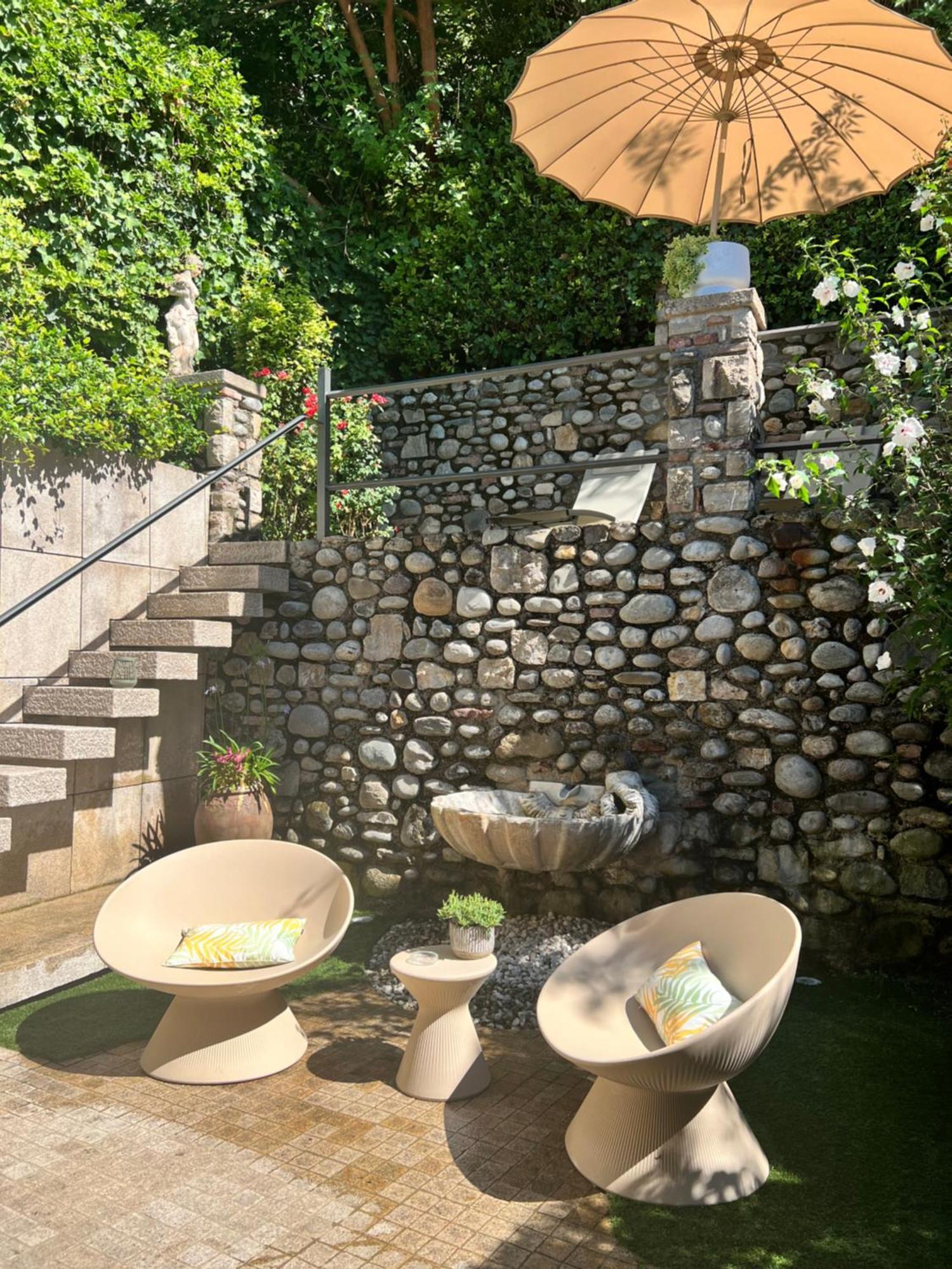 Garden Castle Apartment