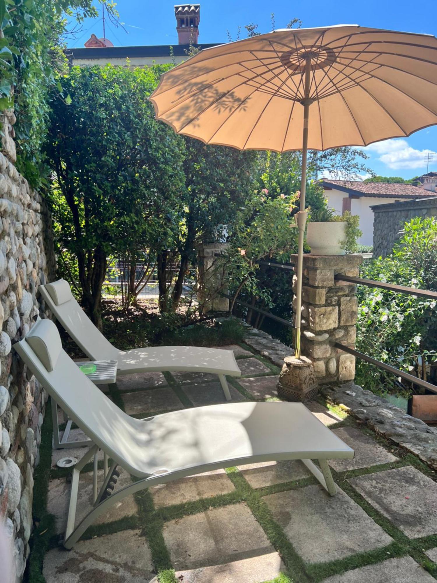 Garden Castle Apartment